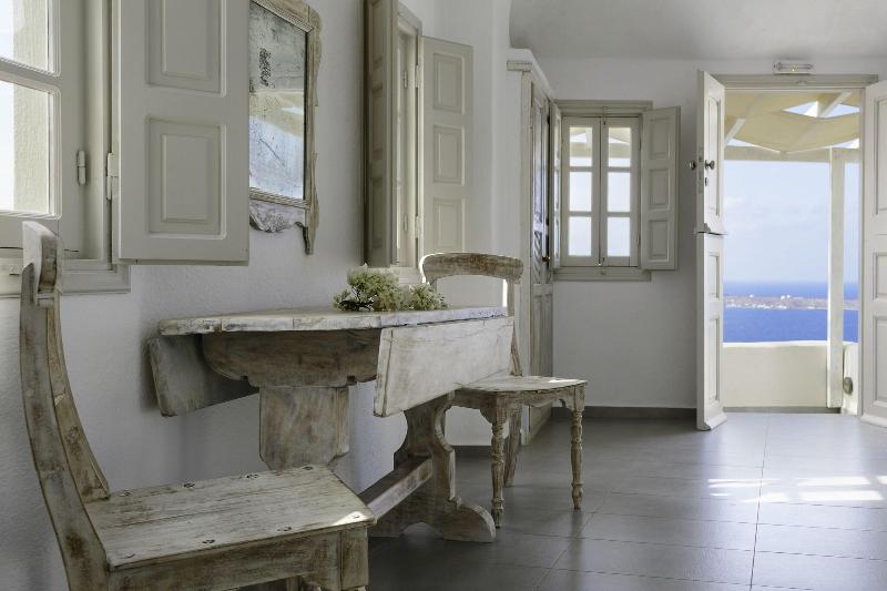 חדר סטנדרט לשלושה, Sweet