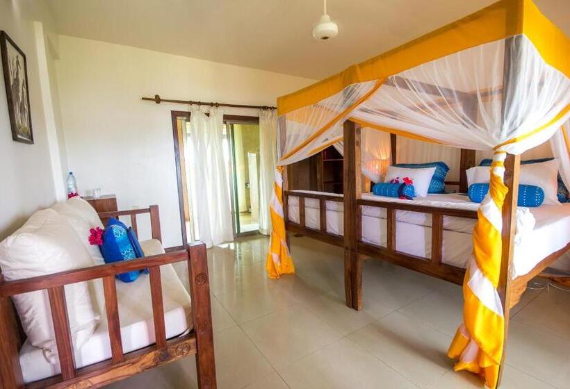 غرفة قياسية مطلّة علي البحر, The Zanzibari