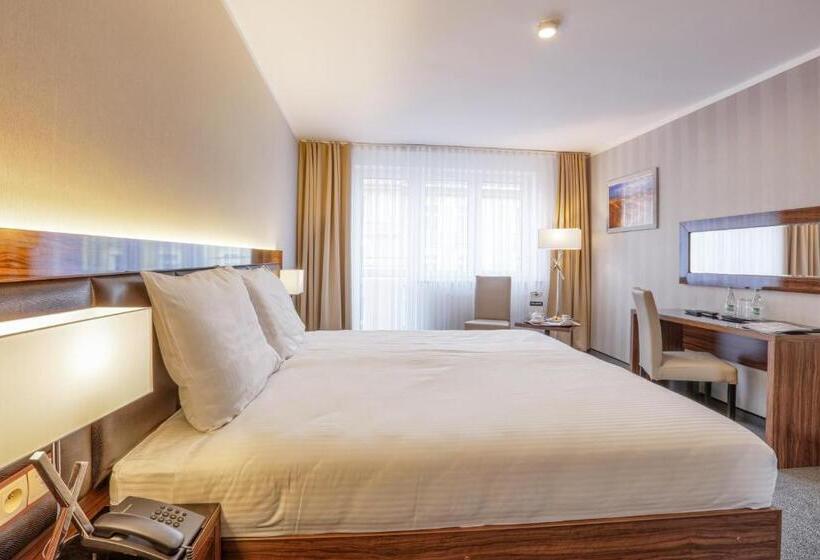 דירת חדר דלוקס, Weneda