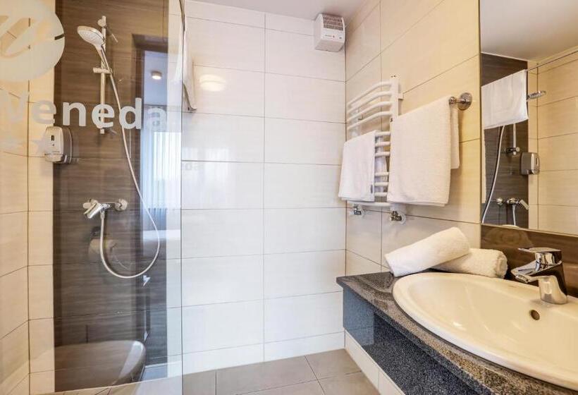 חדר סטנדרט, Weneda