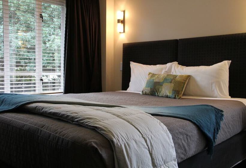 جناح إدارى, Abaco On Jervois