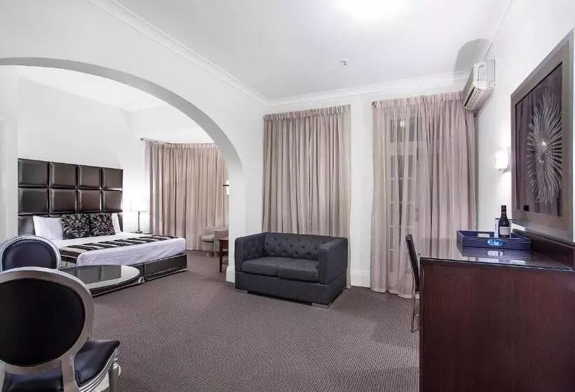 Executive Room King Size Bed