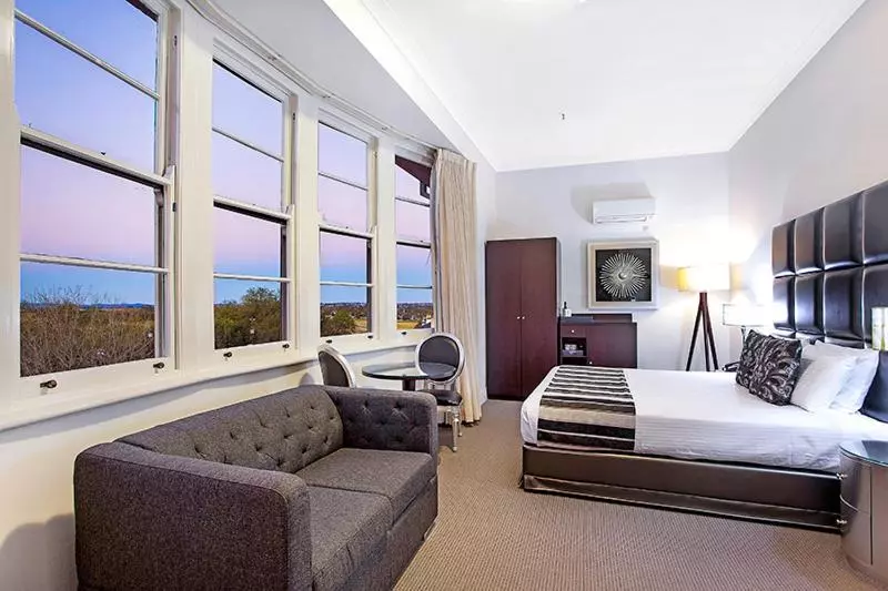Suite with Hot Tub