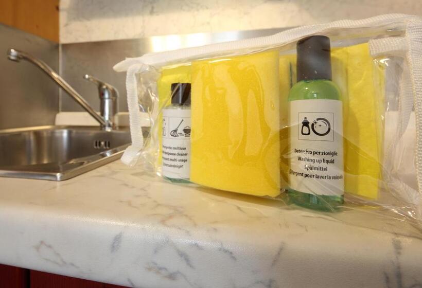 استودیوی استاندارد, Residence Hotel Kriss