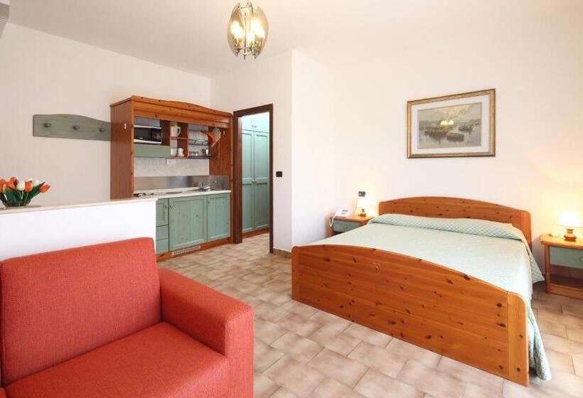 إستوديو كومفورت, Residence Hotel Kriss