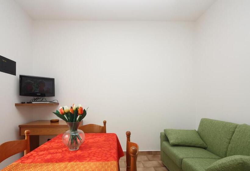 إستوديو كومفورت, Residence Hotel Kriss