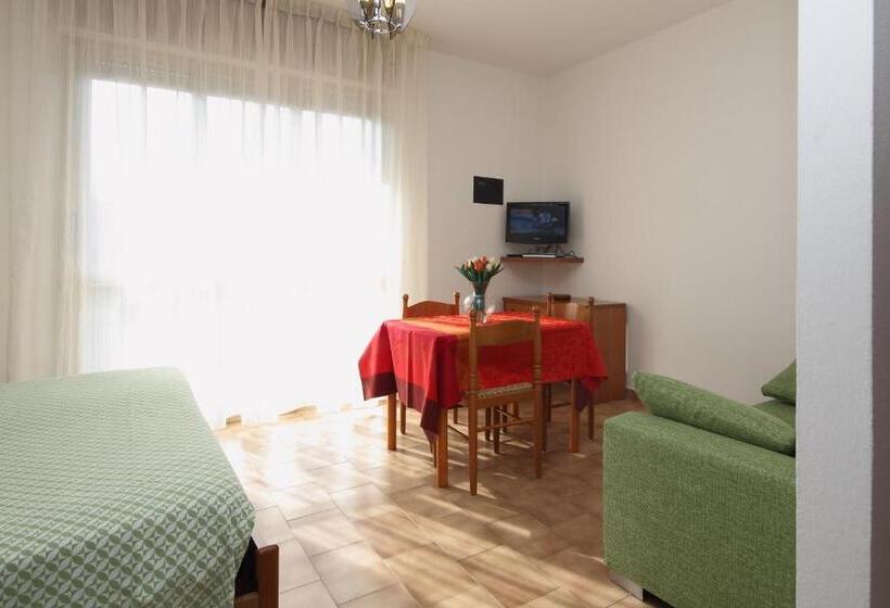 استودیو کامفورت, Residence Hotel Kriss