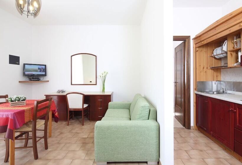 إستوديو كومفورت, Residence Hotel Kriss