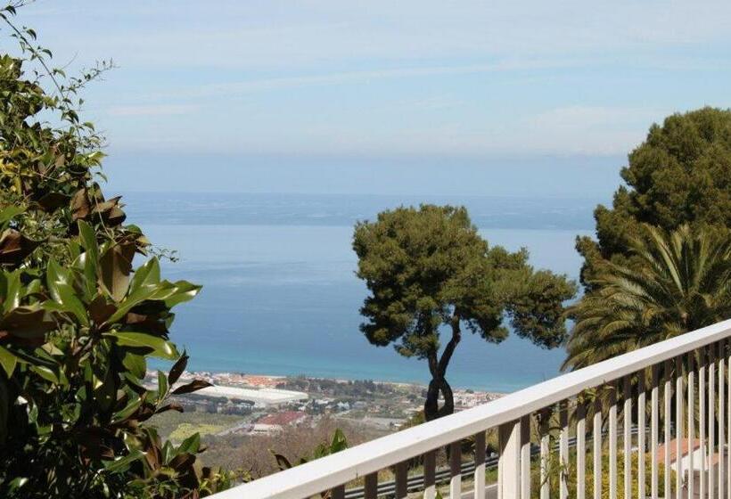 غرفة سوبيريور ثلاثية, 501