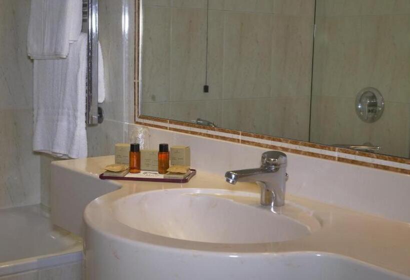 غرفة ديلوكس, 501