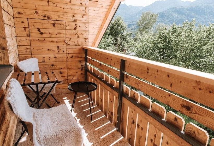 استودیو ساده, Apartmaji Triglav