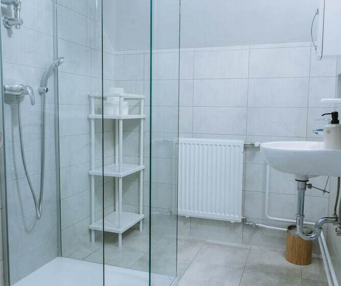 استودیو استاندارد با تختخواب سفری, Apartmaji Triglav