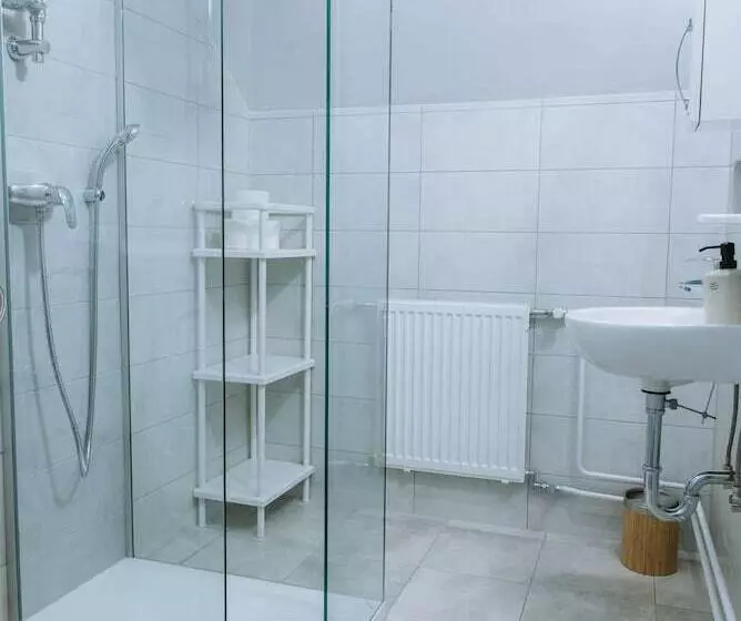 استودیو استاندارد با تختخواب سفری, Apartmaji Triglav