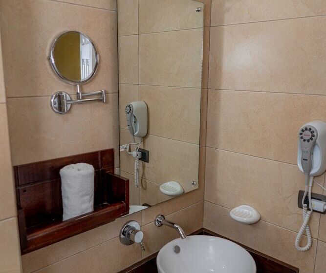 اتاق استاندارد سه نفره, Casona Del Lago