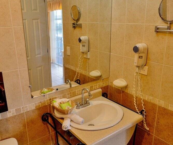 اتاق استاندارد سه نفره, Casona Del Lago