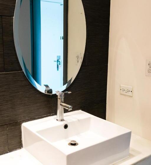 اتاق استاندارد, Century