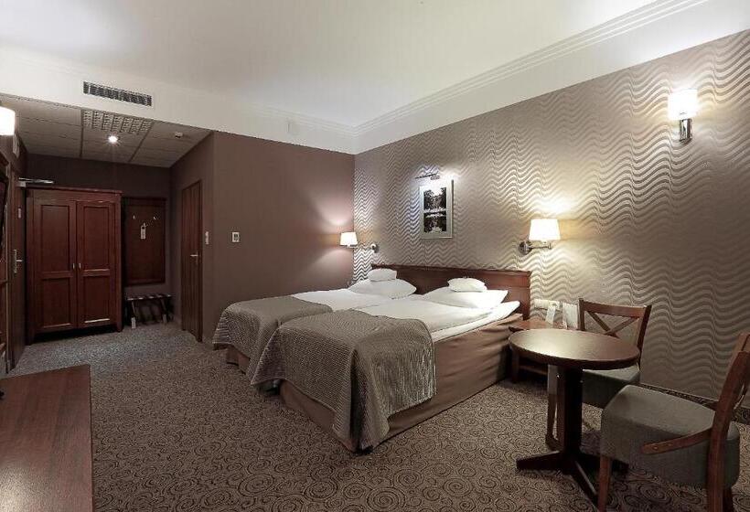 스탠다드 룸, Esperanto