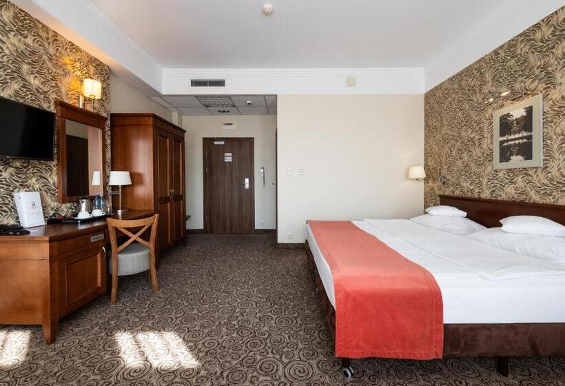 스탠다드 싱글 룸, Esperanto