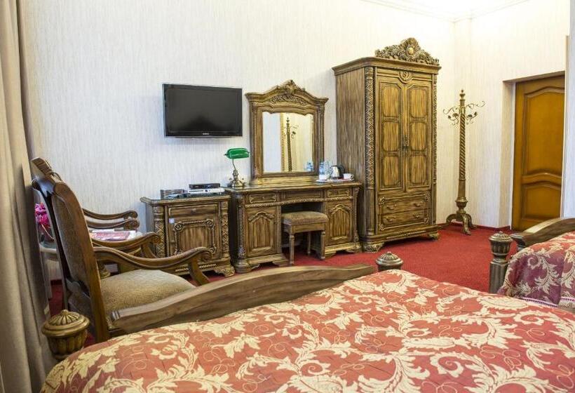 اتاق لوکس, Europa