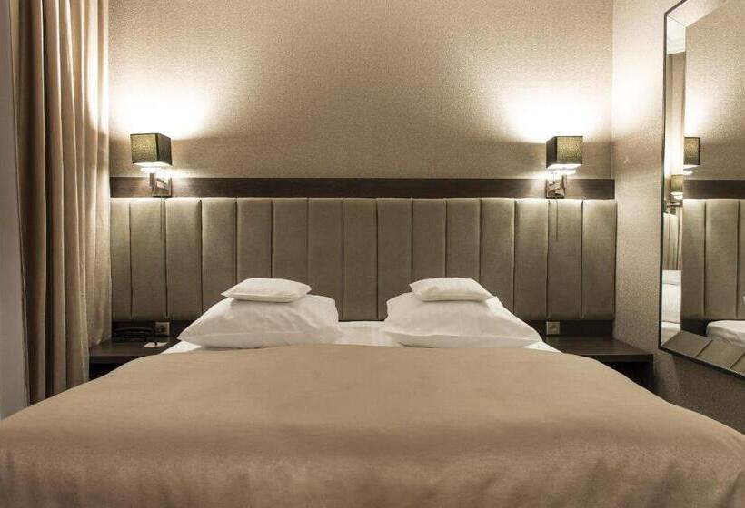 اتاق لوکس, Europa