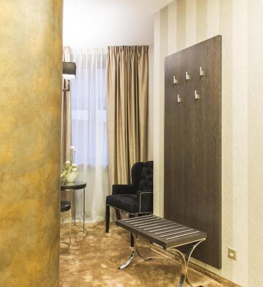 اتاق استاندارد, Europa