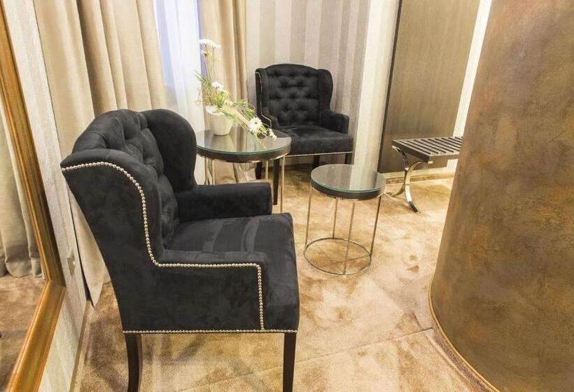 اتاق استاندارد, Europa