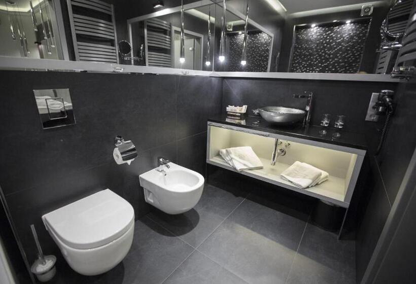 اتاق استاندارد, Europa