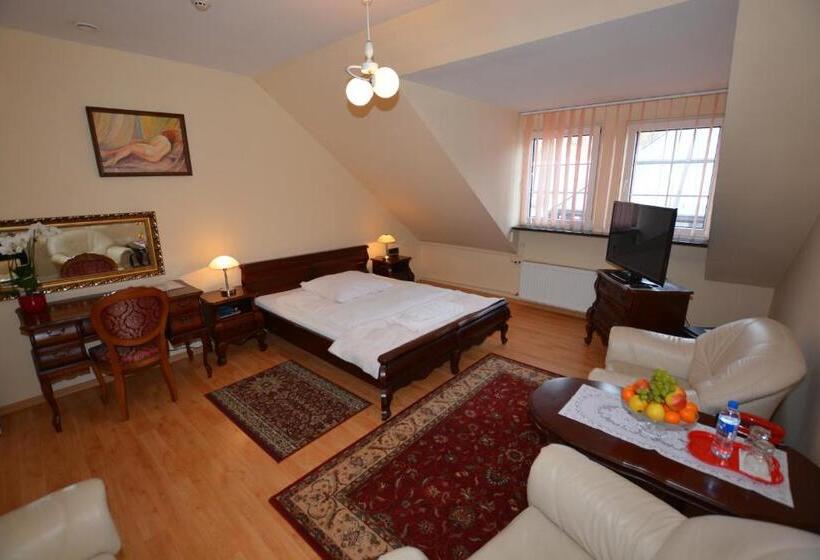 اتاق استاندارد, Gracja