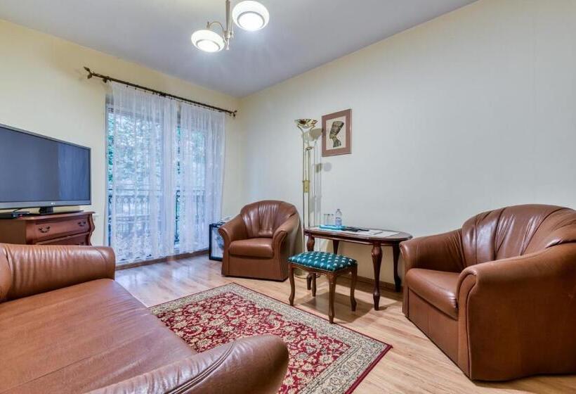 آپارتمان 1 خوابه, Gracja