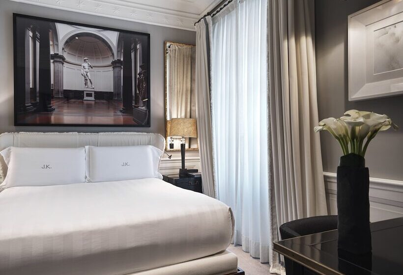 חדר סופריור עם מרפסת, J.k. Place Roma   The Leading Hotels Of The World