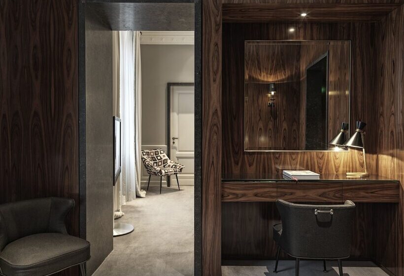 סוויטת ג'וניור עם מרפסת, J.k. Place Roma   The Leading Hotels Of The World