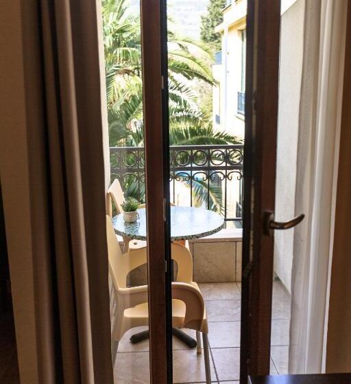 اتاق استاندارد, Lucic Rooms & Suites