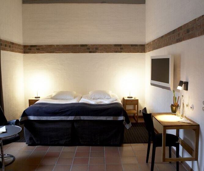 חדר סטנדרט, Ängavallen