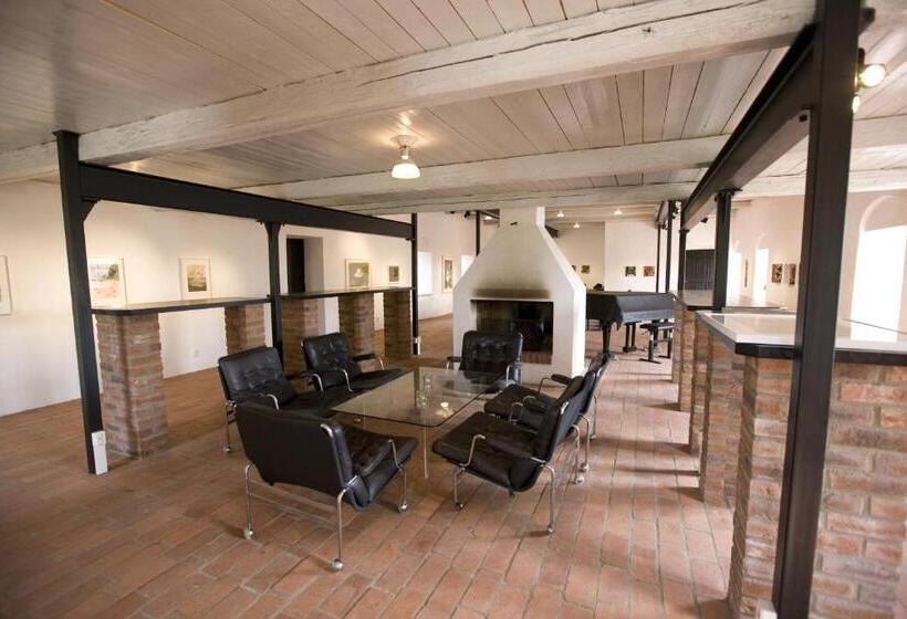 חדר משפחתי, Ängavallen