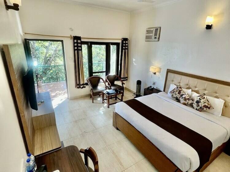 デラックスルーム, Sea Hawk Hill Resort A Luxury Boutique Resort, 20 Km From Nainital