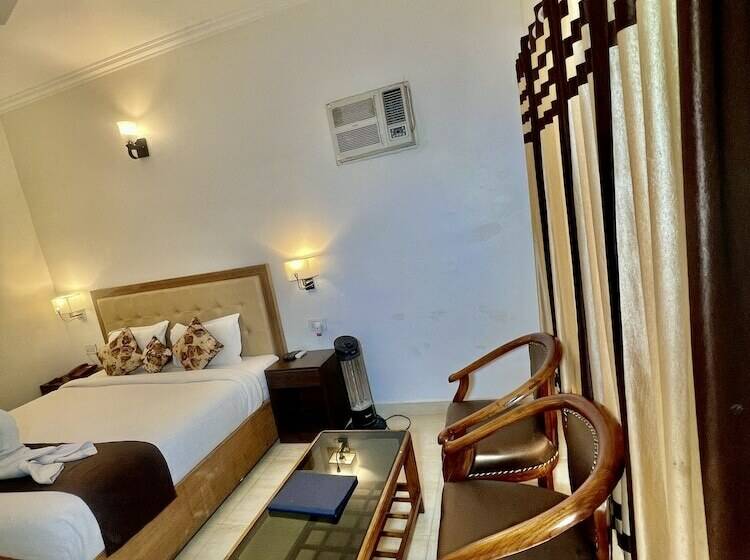 اتاق لوکس, Sea Hawk Hill Resort A Luxury Boutique Resort, 20 Km From Nainital