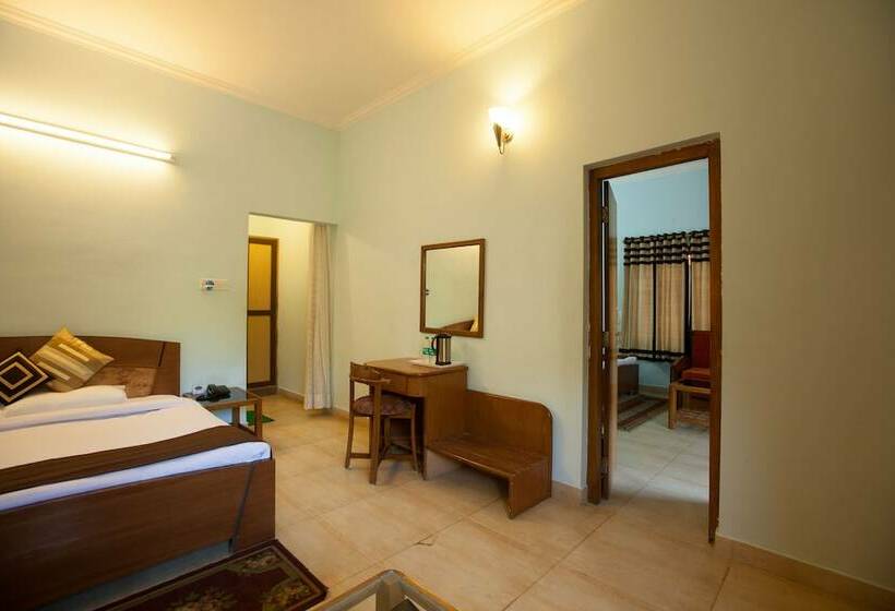 デラックスルーム, Sea Hawk Hill Resort A Luxury Boutique Resort, 20 Km From Nainital