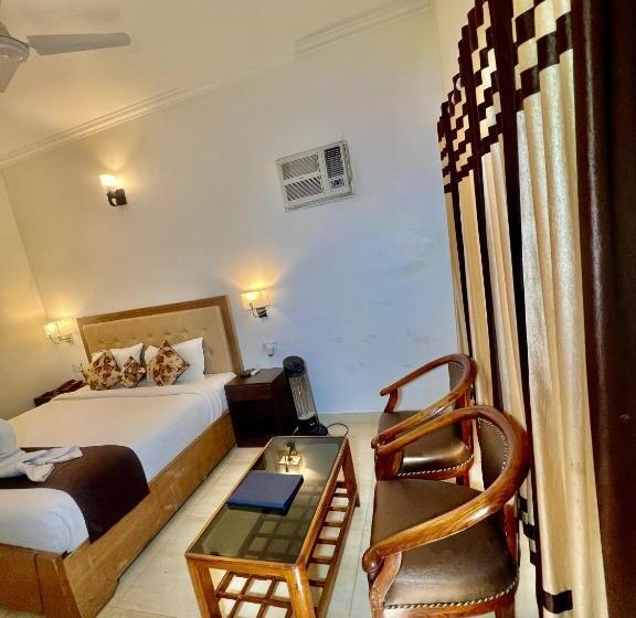 デラックスルーム, Sea Hawk Hill Resort A Luxury Boutique Resort, 20 Km From Nainital