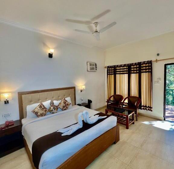 デラックスルーム, Sea Hawk Hill Resort A Luxury Boutique Resort, 20 Km From Nainital