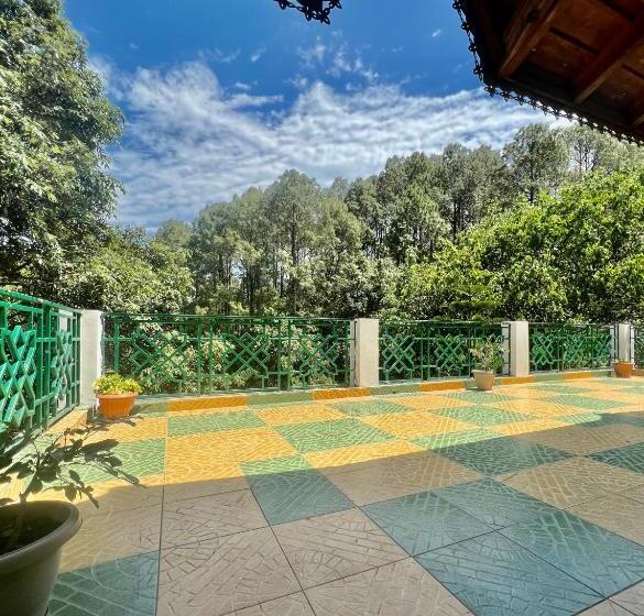 اتاق استاندارد با تخت بزرگ, Sea Hawk Hill Resort A Luxury Boutique Resort, 20 Km From Nainital