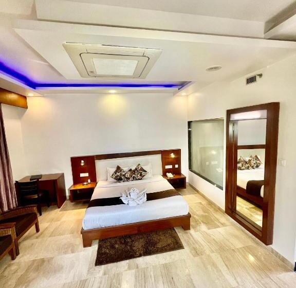 اتاق استاندارد با بالکن, Sea Hawk Hill Resort A Luxury Boutique Resort, 20 Km From Nainital
