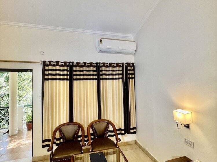 デラックスルーム, Sea Hawk Hill Resort A Luxury Boutique Resort, 20 Km From Nainital