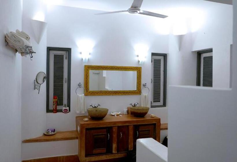 Superiorrum King Size Säng, Sur La Mer