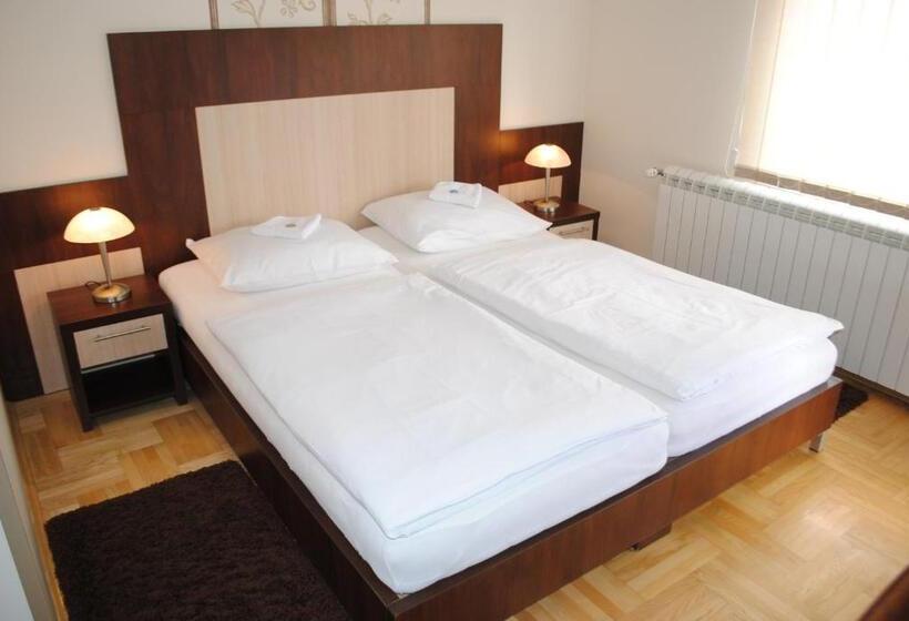 اتاق راحتی, Vila Delux