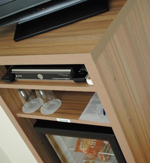 اتاق راحتی, Vila Delux