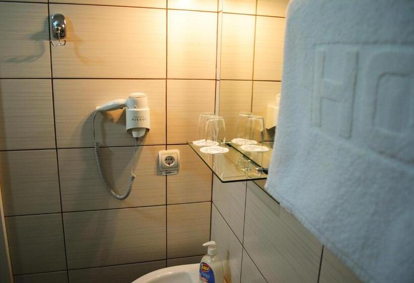 اتاق راحتی, Vila Delux