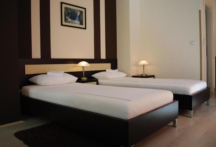 آپارتمان 1 خوابه, Vila Delux