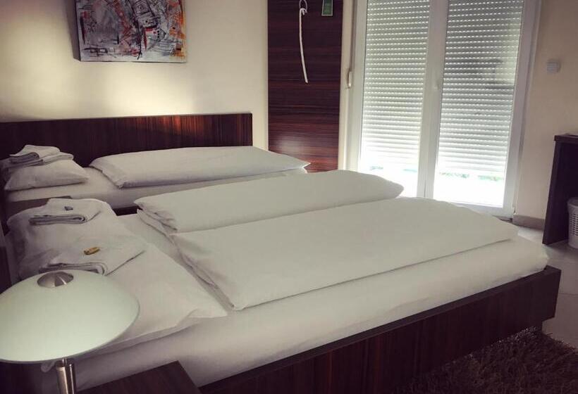 اتاق راحتی, Vila Delux