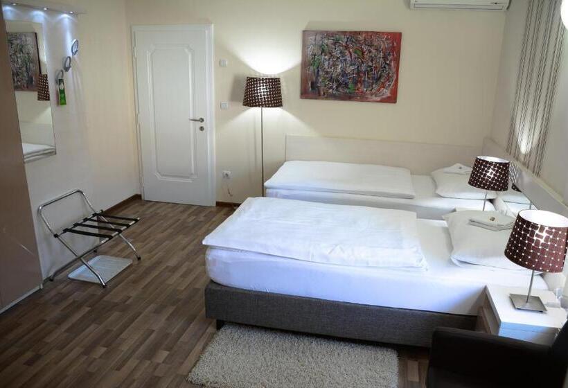 اتاق لوکس, Vila Delux