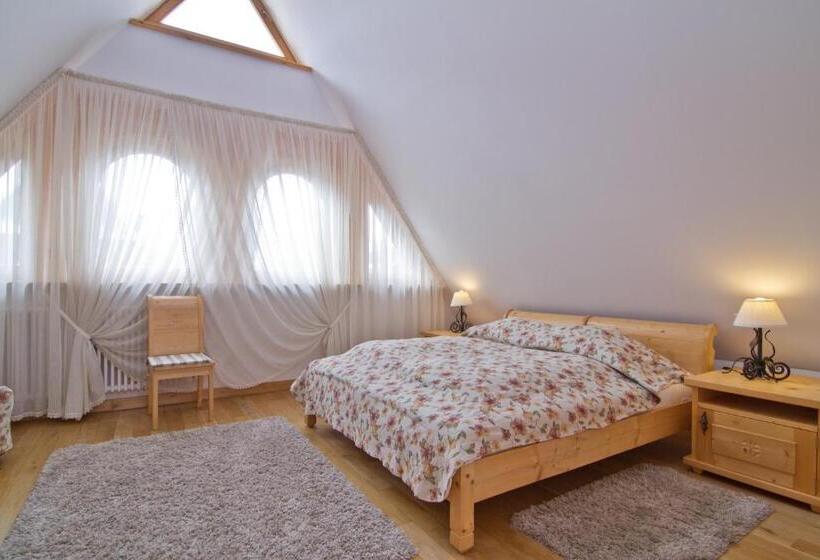 패밀리 룸, Willa Kominiarski Wierch